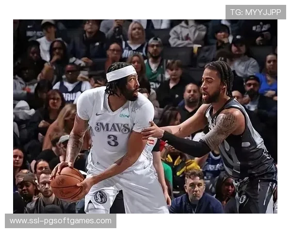 浓眉伤愈复出对阵76人，独行侠盼止连败颓势